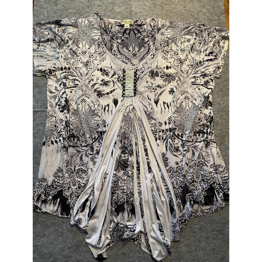 World Unity Women’s Plus Top Black/White Paisley V-Neck Sequined 2X boho soft